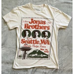 Jonas Brothers Seattle 2023 Live Graphic Tour T-shirt Women’s Small Official